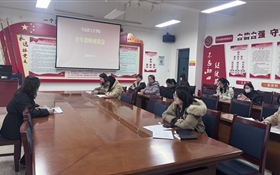 馬克思主義學(xué)院召開青年教師座談會(huì)